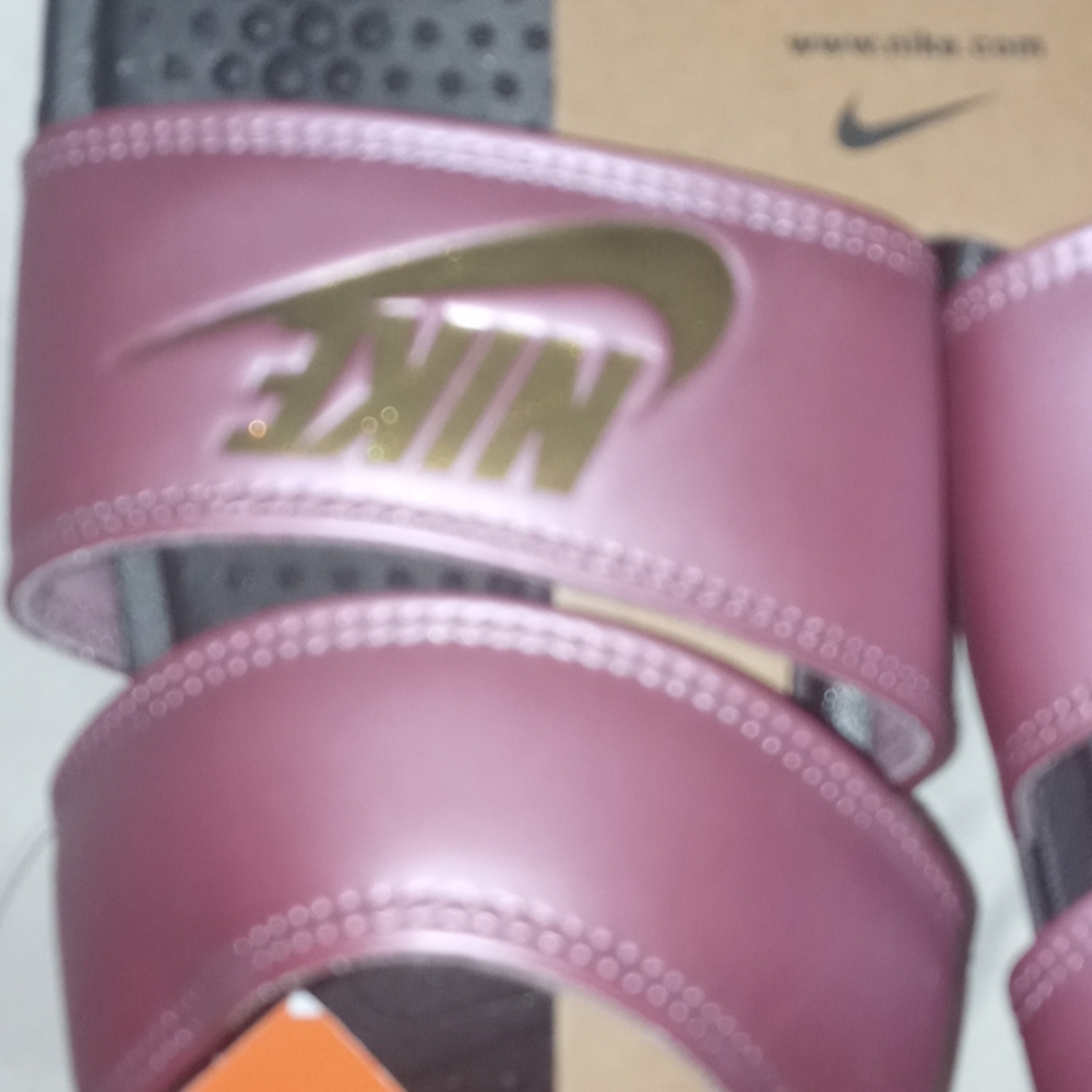 SOLD!! Nike Woman's Benassi Slides - Picture 3 of 4